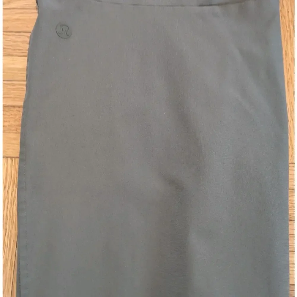 Lululemon ABC Jogger Pants Crew Neck T Shirt Bundle